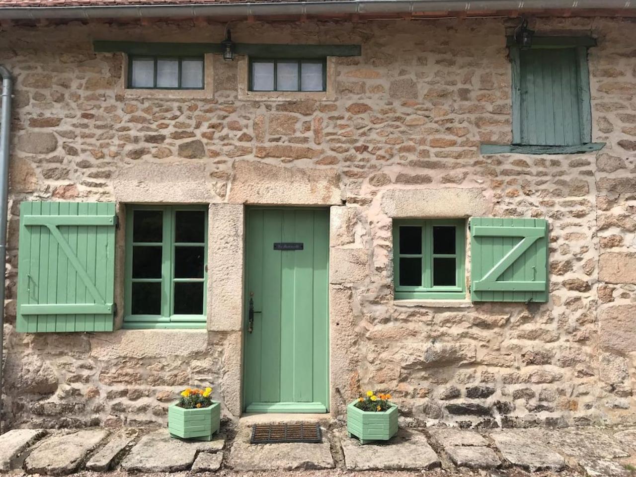 Morvan La Pastourelle Quarré-les-Tombes Exterior foto