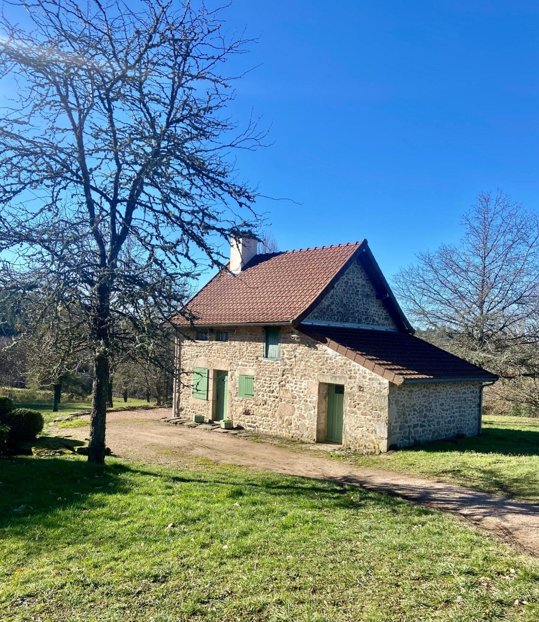 Morvan La Pastourelle Quarré-les-Tombes Exterior foto
